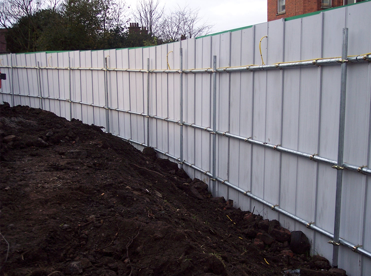 upperunions-construction-750mm-uPVC-hoarding-site-fence.jpg