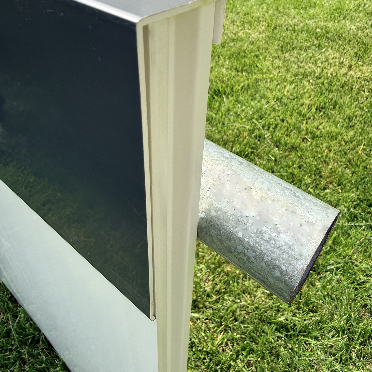 Double Color Temporary Hoarding Fence 2-UPPER UNIONS UPVC.jpg